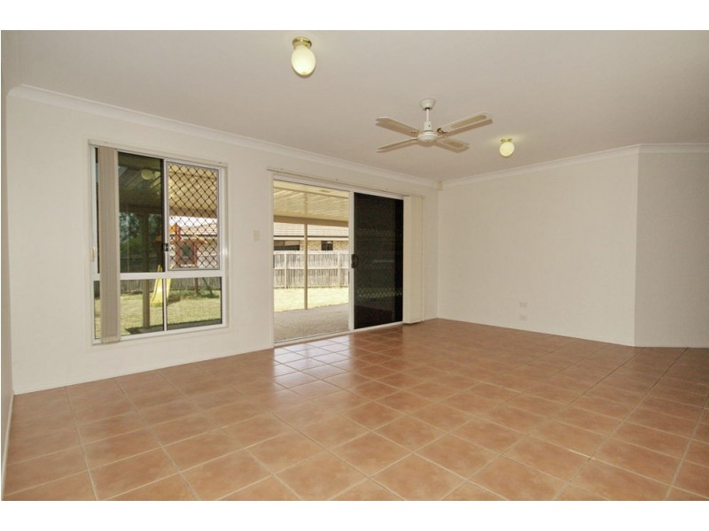5 Rene Ct, Wynnum QLD 4178