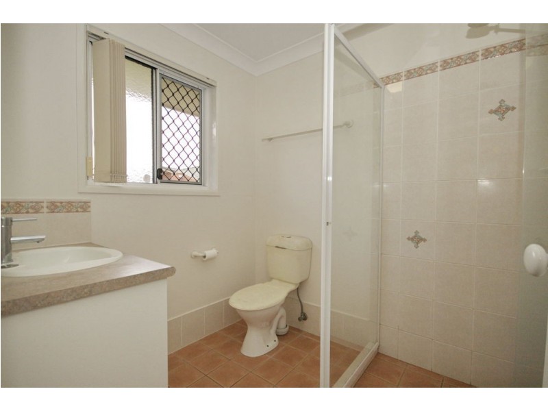 5 Rene Ct, Wynnum QLD 4178