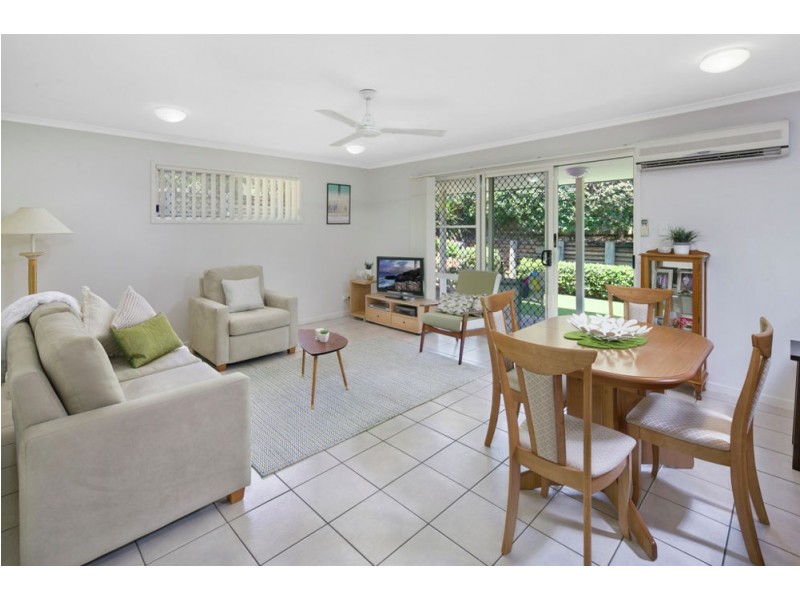40/8 Zahner Pl, Manly West QLD 4179