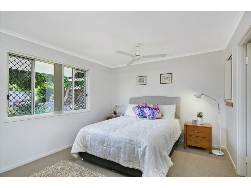40/8 Zahner Pl, Manly West QLD 4179