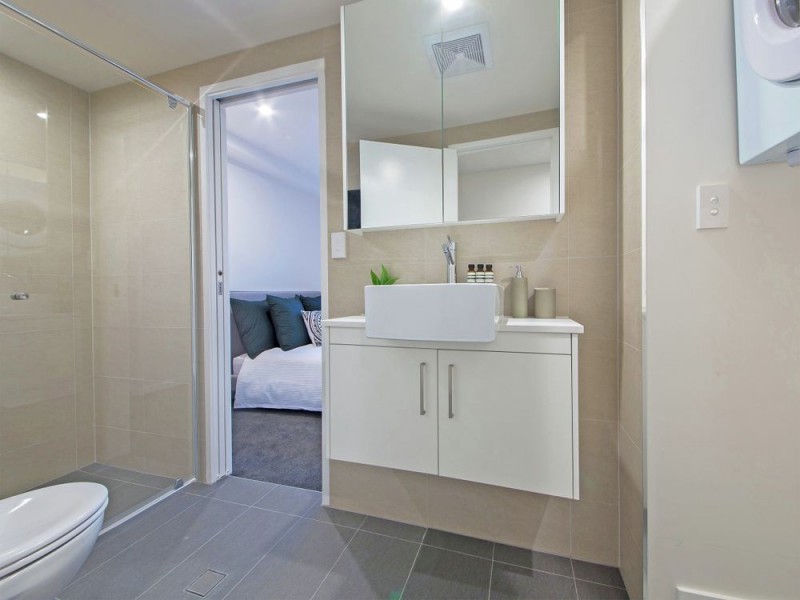 11 Besham Pde, Wynnum QLD 4178