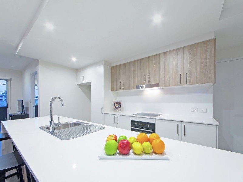 11 Besham Pde, Wynnum QLD 4178