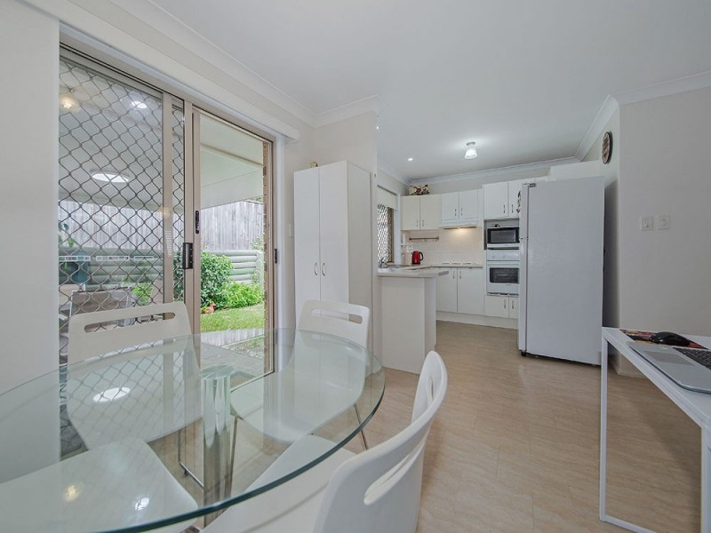 11/11 Thornlake Court, Tingalpa QLD 4173