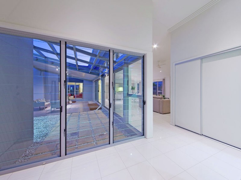 17 Margaret Crescent, Wakerley QLD 4154