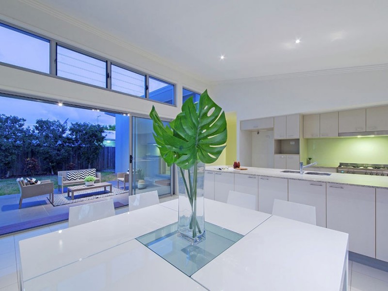 17 Margaret Crescent, Wakerley QLD 4154