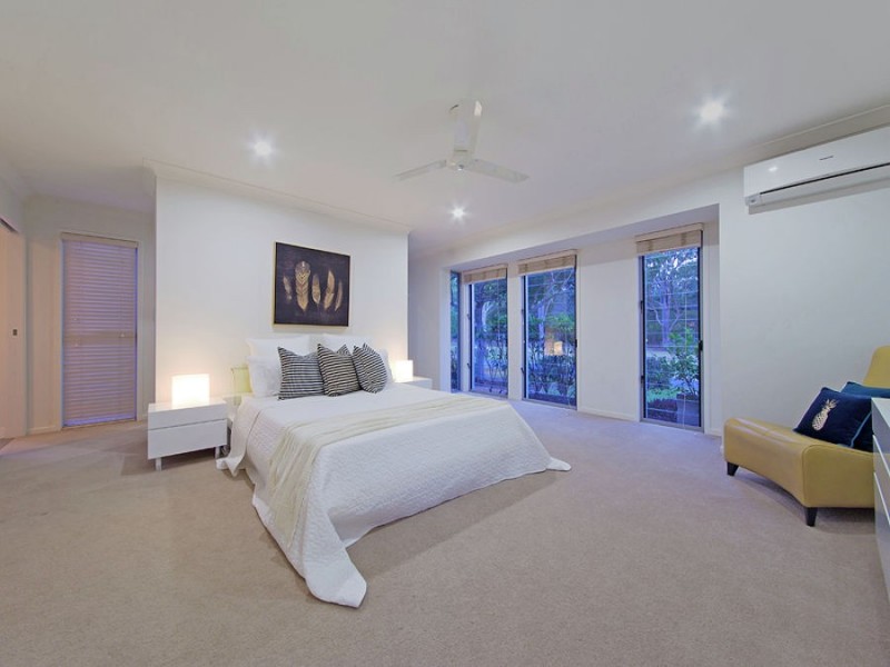 17 Margaret Crescent, Wakerley QLD 4154
