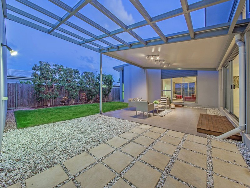 17 Margaret Crescent, Wakerley QLD 4154