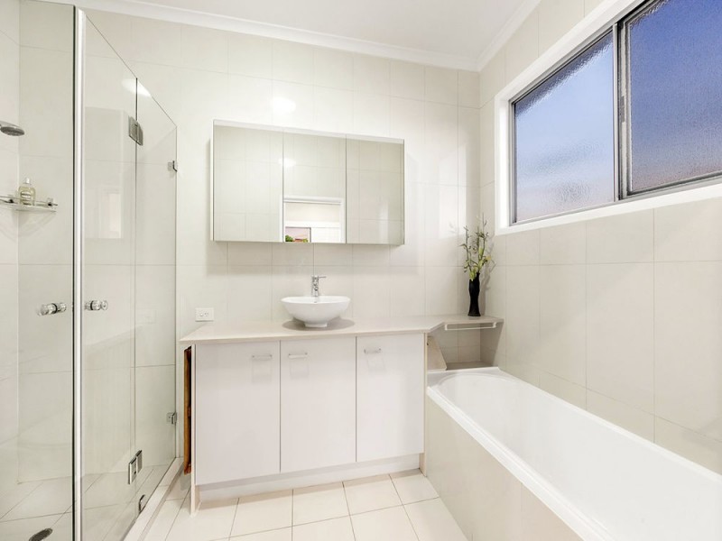 156 Melville Terrace, Manly QLD 4179