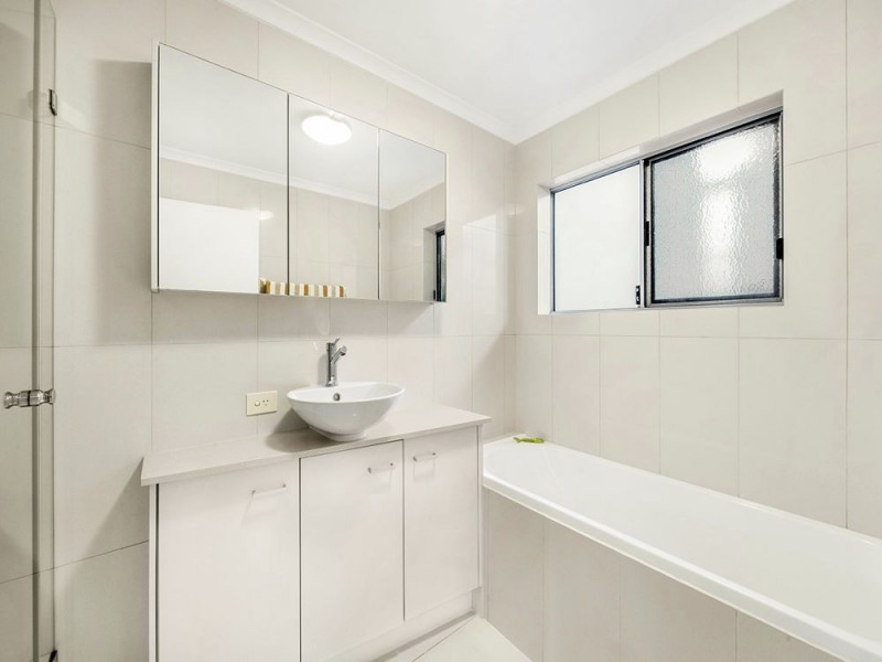 156 Melville Terrace, Manly QLD 4179