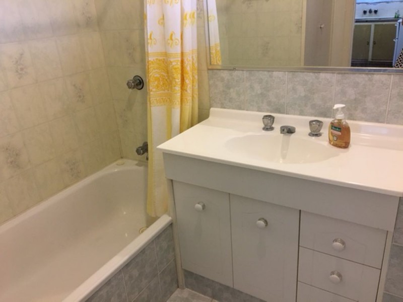 4 Greta St, Manly West QLD 4179