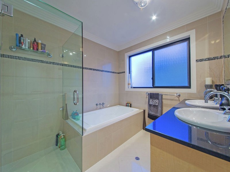 94 Behan Crescent, Wakerley QLD 4154