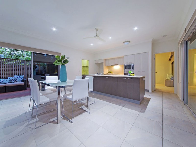 22 Torrens Crescent, Wakerley QLD 4154