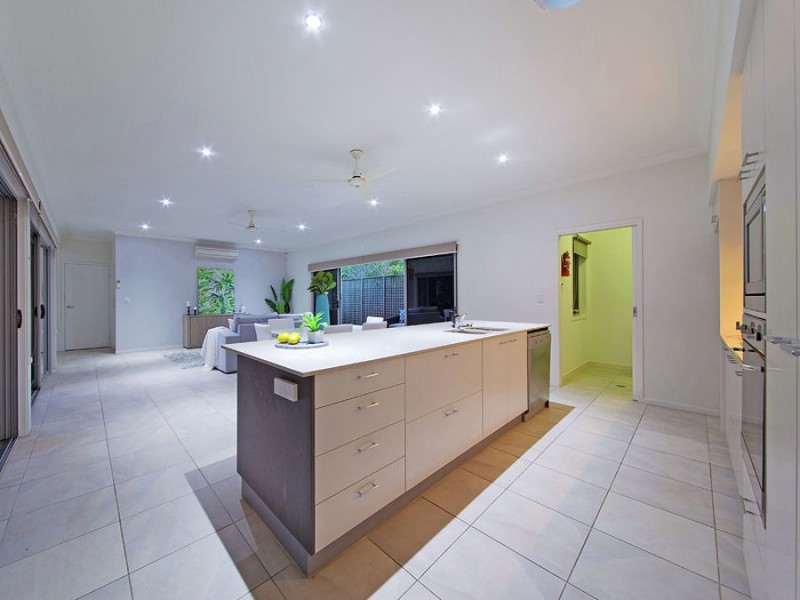 22 Torrens Crescent, Wakerley QLD 4154