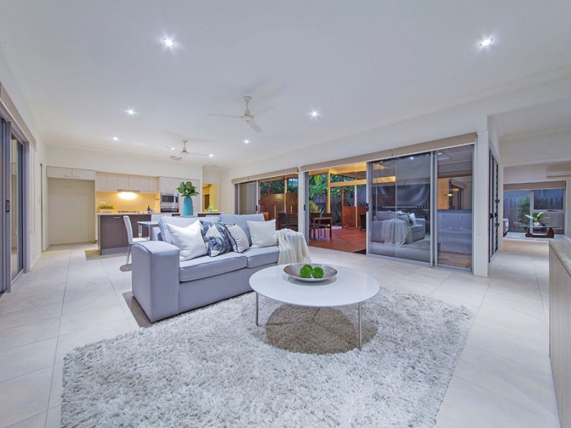 22 Torrens Crescent, Wakerley QLD 4154