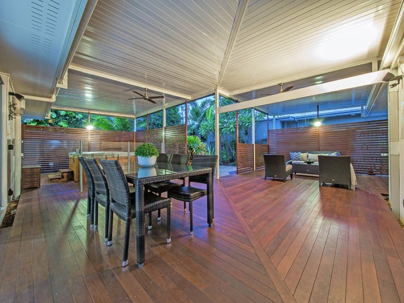 22 Torrens Crescent, Wakerley QLD 4154