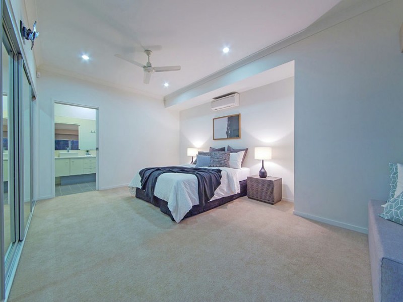 22 Torrens Crescent, Wakerley QLD 4154