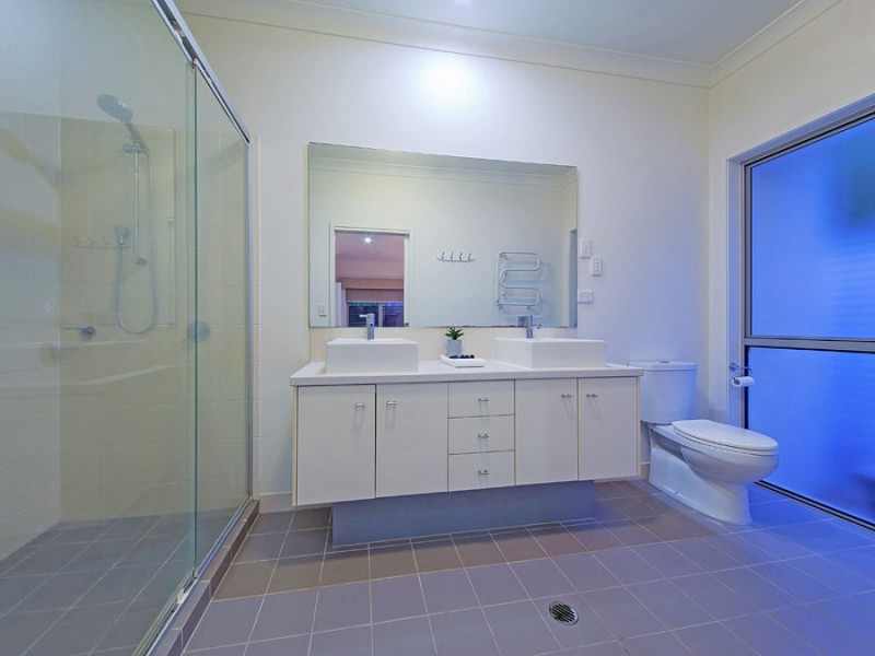 22 Torrens Crescent, Wakerley QLD 4154