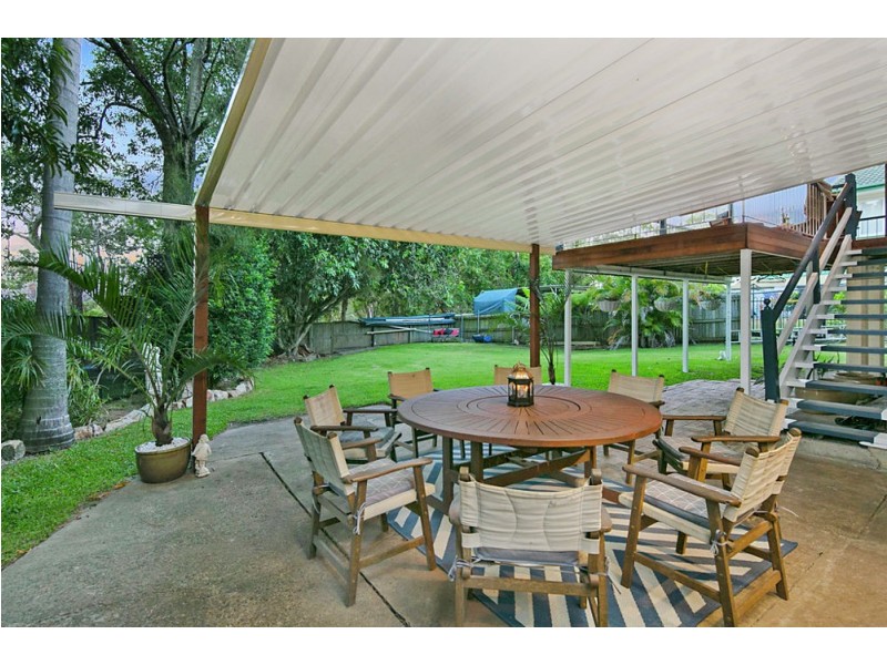 11 Nevis St, Manly West QLD 4179