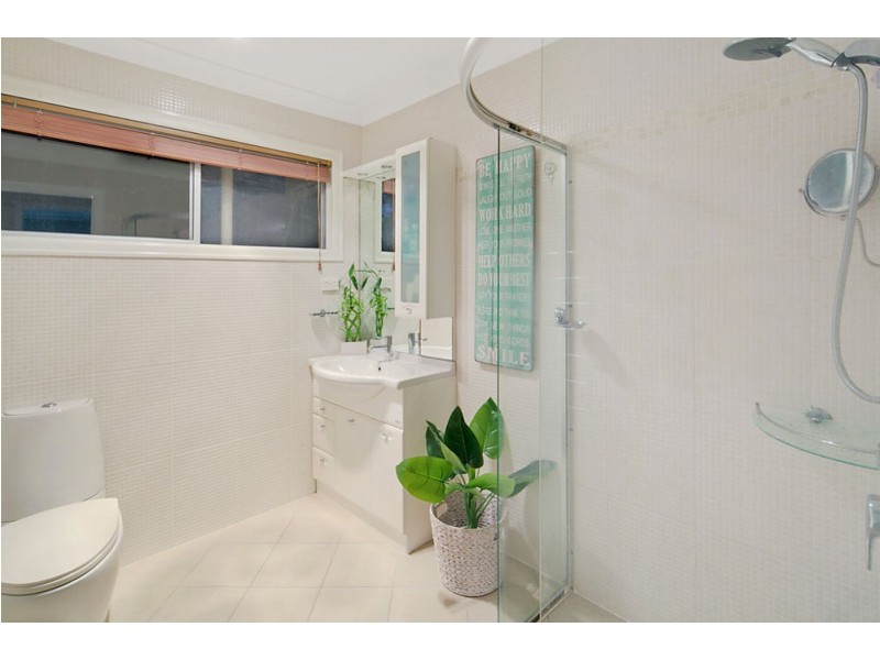 11 Nevis St, Manly West QLD 4179