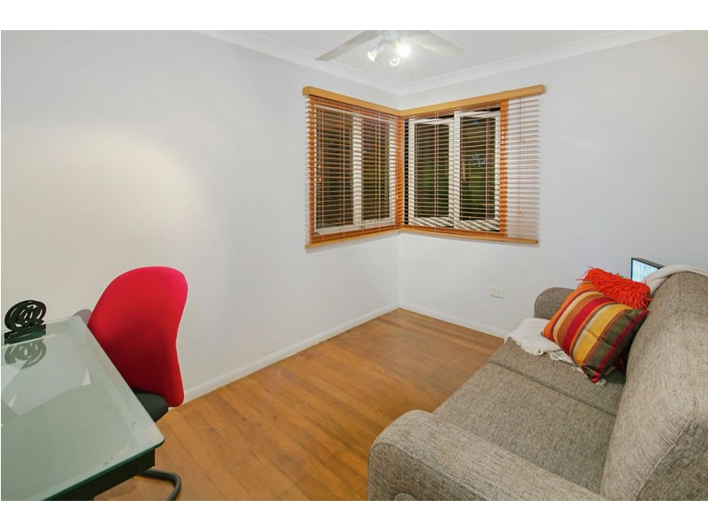 11 Nevis St, Manly West QLD 4179
