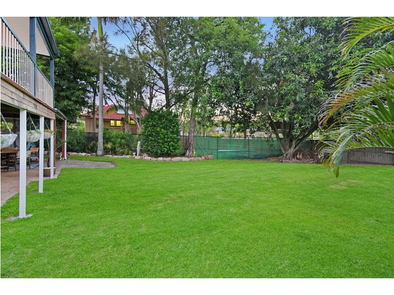 11 Nevis St, Manly West QLD 4179