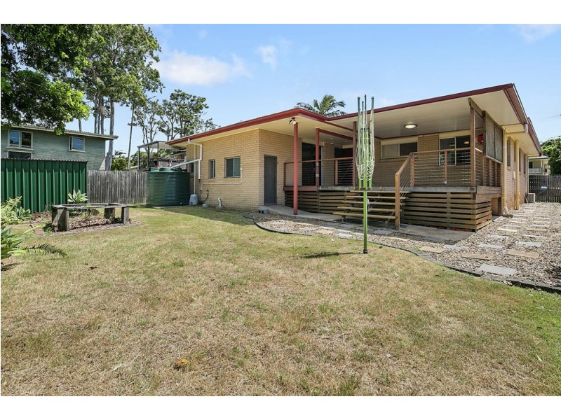 3 Winston St, Wynnum West QLD 4178