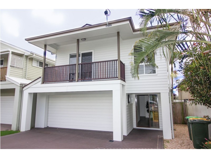 77 Drayton Tce, Wynnum QLD 4178