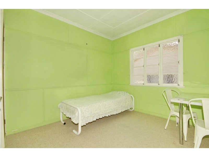 31 Fisher Street, Manly QLD 4179