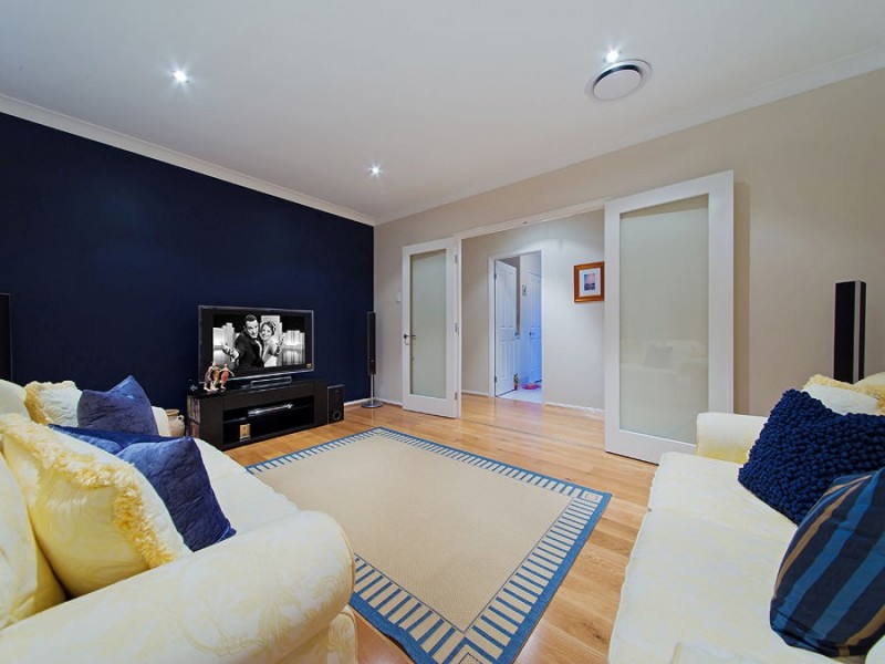 20 Baychester Place, Wakerley QLD 4154