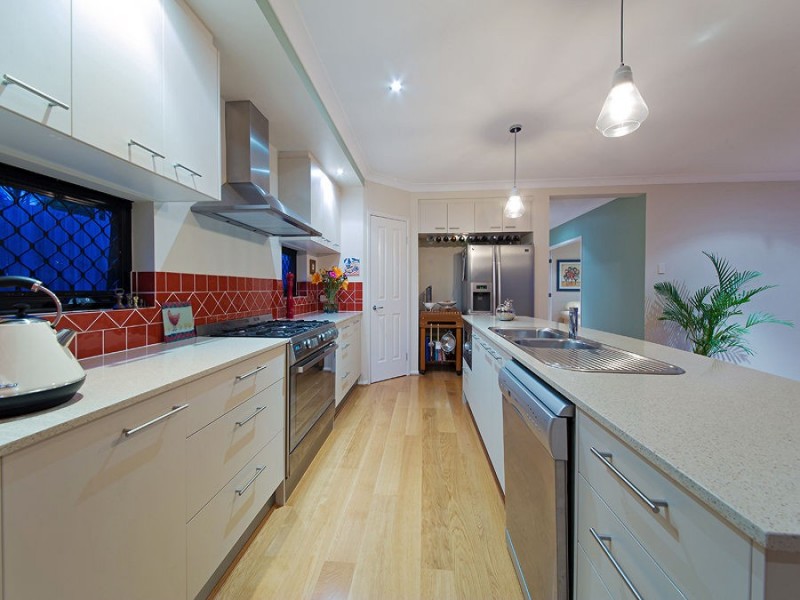 20 Baychester Place, Wakerley QLD 4154