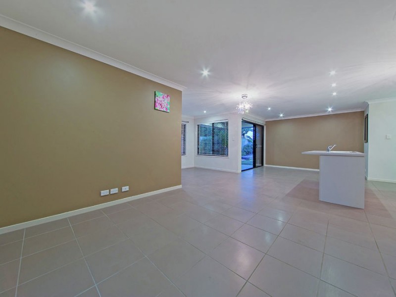 63 Yarra Road, Wakerley QLD 4154