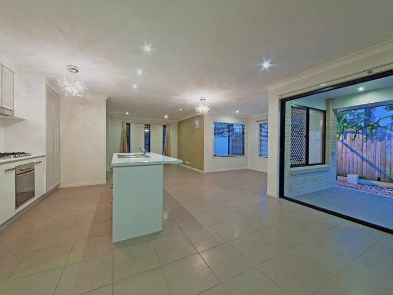 63 Yarra Road, Wakerley QLD 4154