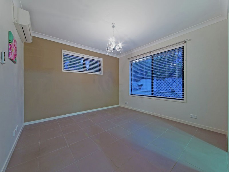 63 Yarra Road, Wakerley QLD 4154