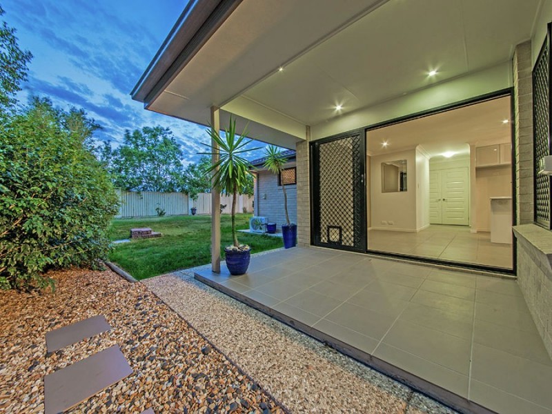 63 Yarra Road, Wakerley QLD 4154