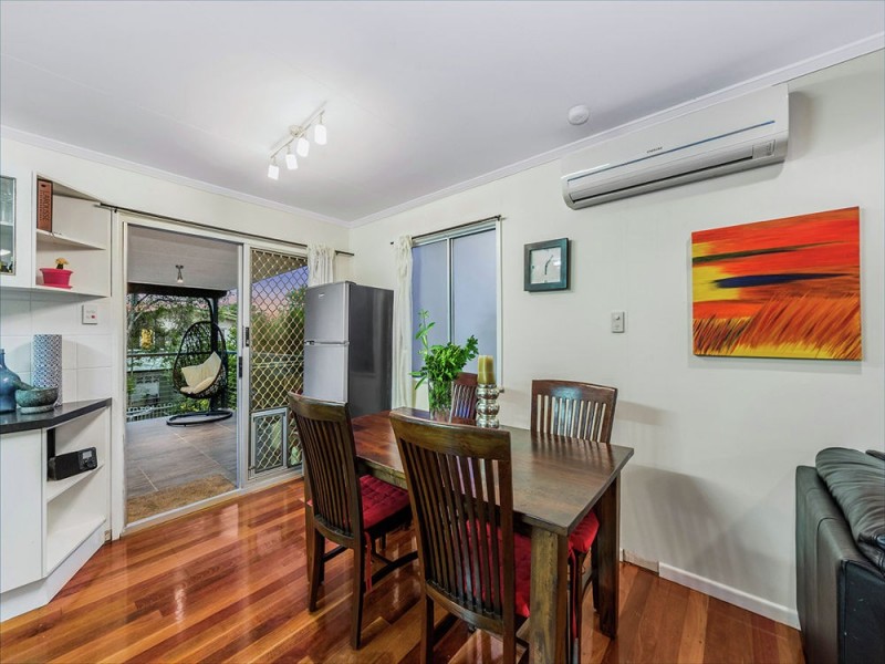 6 Suzanne Street, Wynnum West QLD 4178