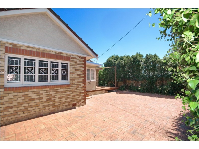 1/27 Kianawah Road, Wynnum West QLD 4178