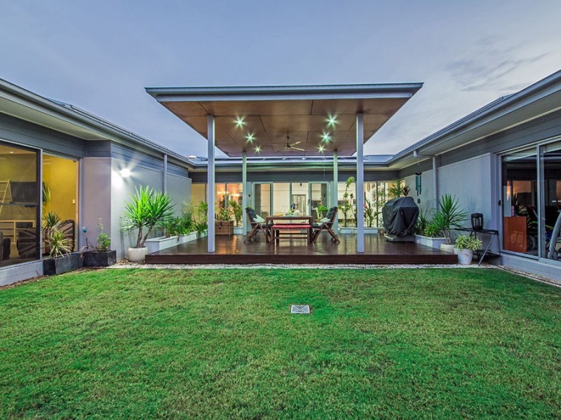 6 Esk Crescent, Wakerley QLD 4154