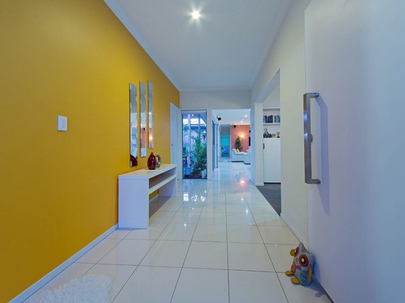 6 Esk Crescent, Wakerley QLD 4154
