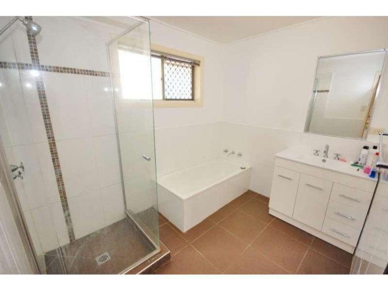 1 Nemarra Street, Wynnum West QLD 4178