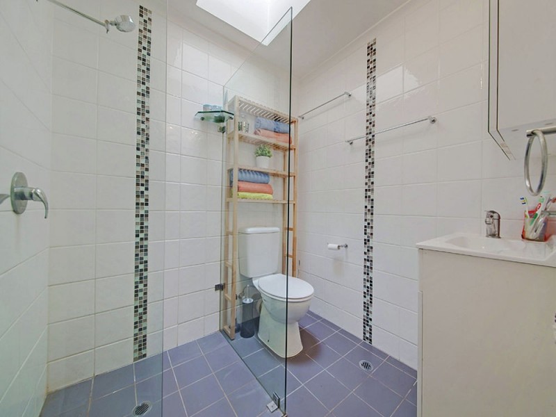 3/143 Melville Terrace, Manly QLD 4179