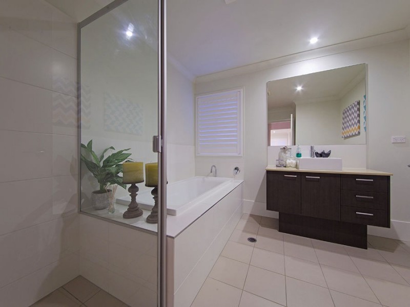 39 Margaret Crescent, Wakerley QLD 4154