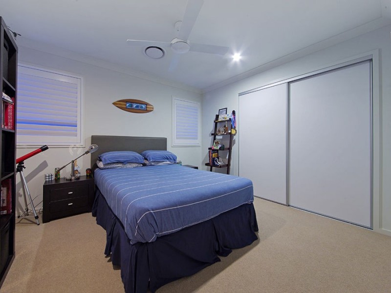 39 Margaret Crescent, Wakerley QLD 4154