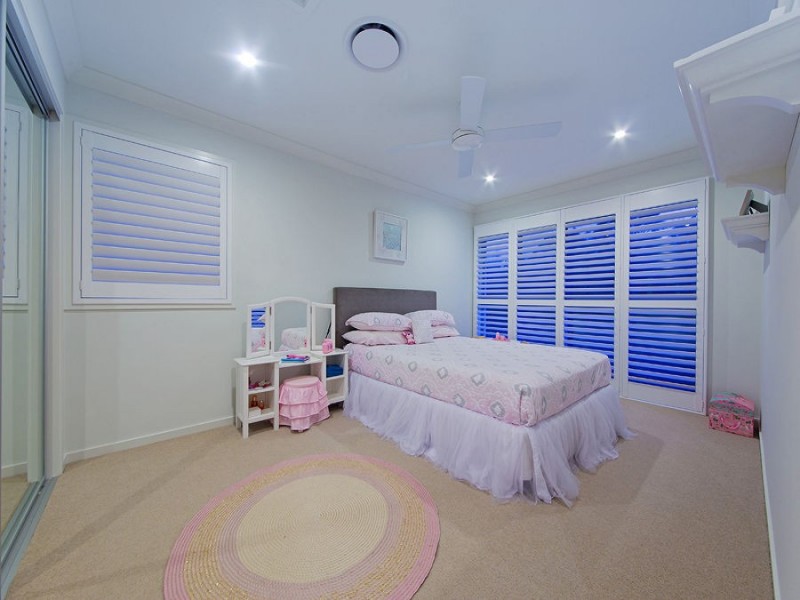 39 Margaret Crescent, Wakerley QLD 4154