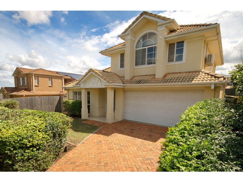 12 Clearmount Cres, Carindale QLD 4152