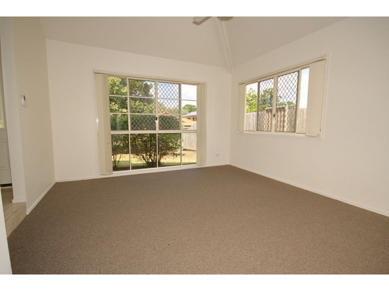 12 Clearmount Cres, Carindale QLD 4152