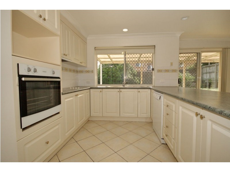 12 Clearmount Cres, Carindale QLD 4152