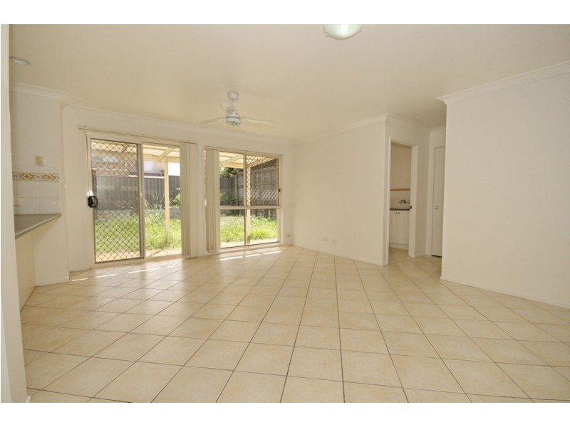 12 Clearmount Cres, Carindale QLD 4152