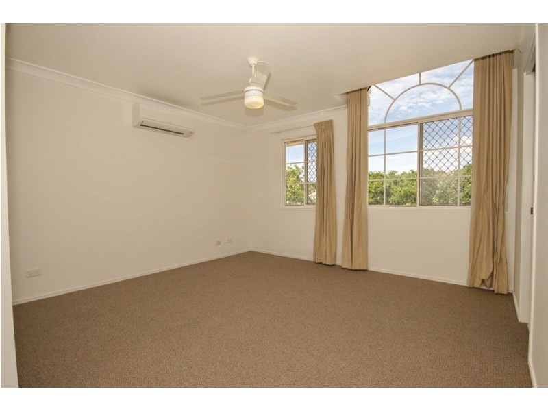 12 Clearmount Cres, Carindale QLD 4152