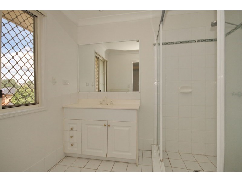 12 Clearmount Cres, Carindale QLD 4152