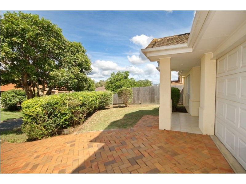 12 Clearmount Cres, Carindale QLD 4152